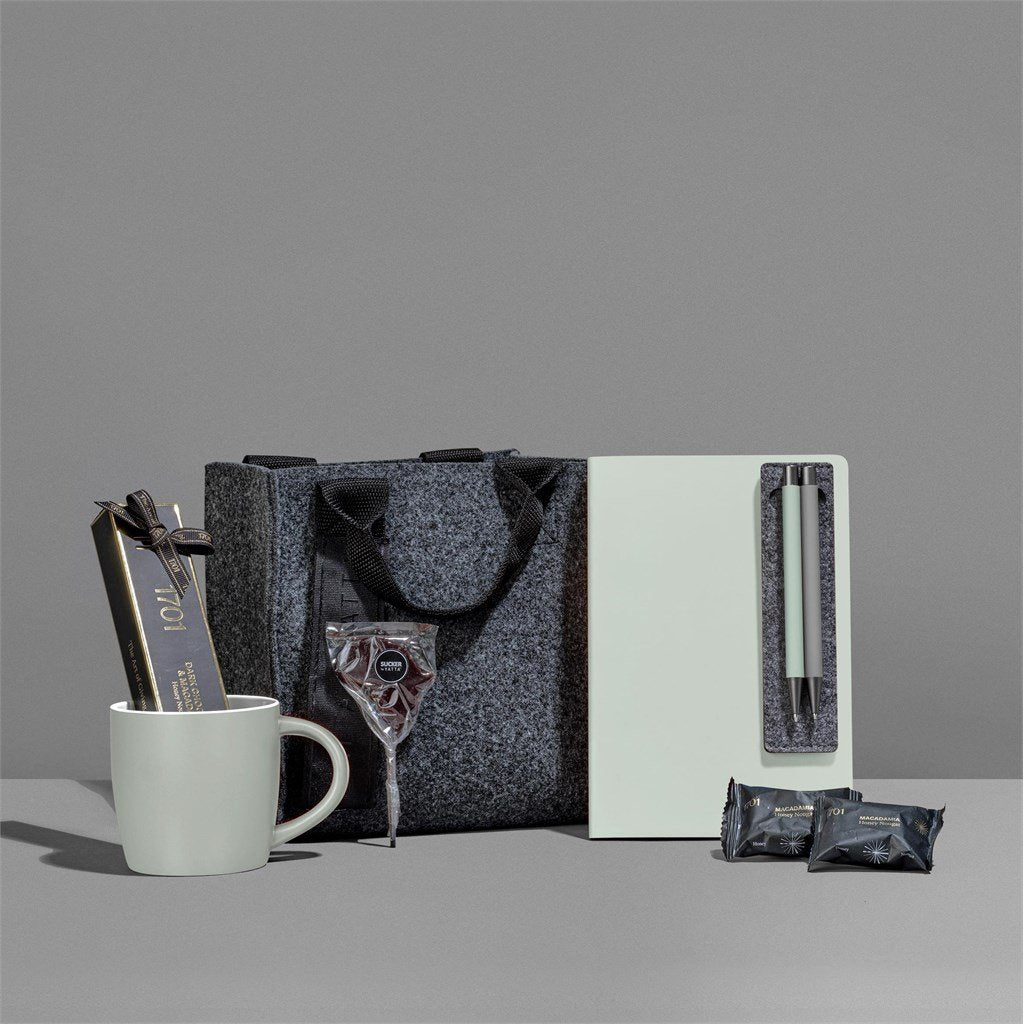 Yatta Vogue Vibes Hamper